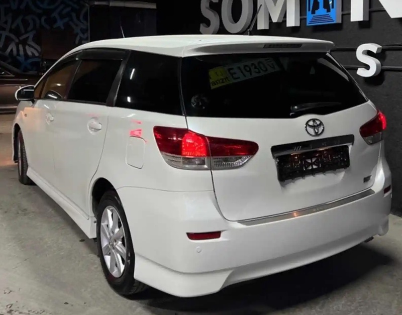 Нетонированные стекла для Toyota Wish